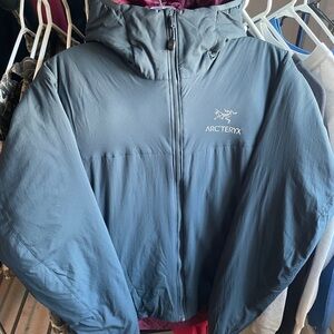 Arc'teryx black atom LT hoody jacket